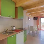 1 Bedroom Lovely In Apartment Pula