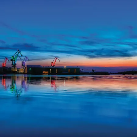 1 Bedroom Lovely In *