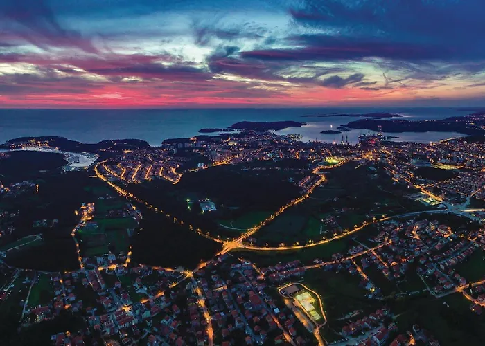 公寓 1 Bedroom Lovely In *